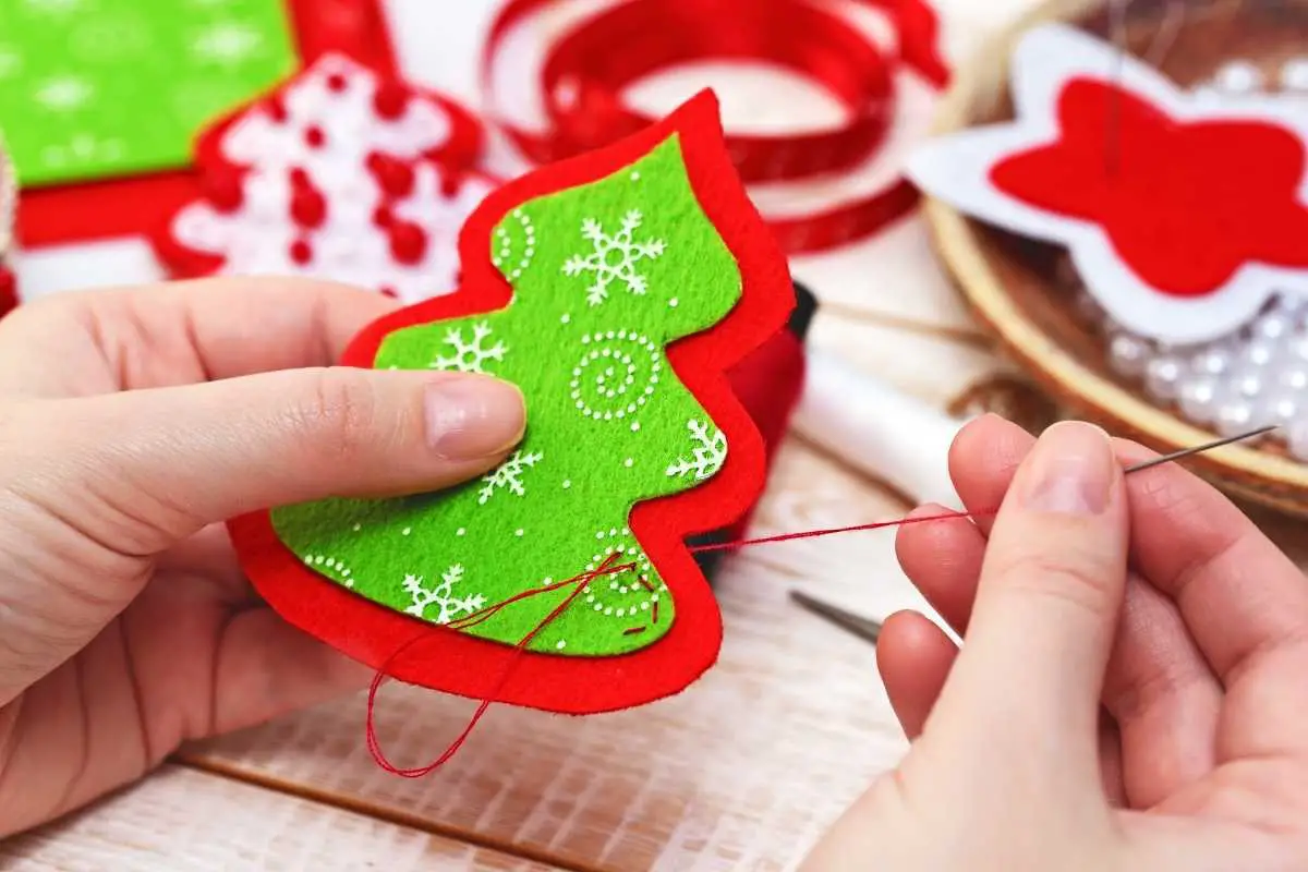 11 Christmas Art Craft For Kids
